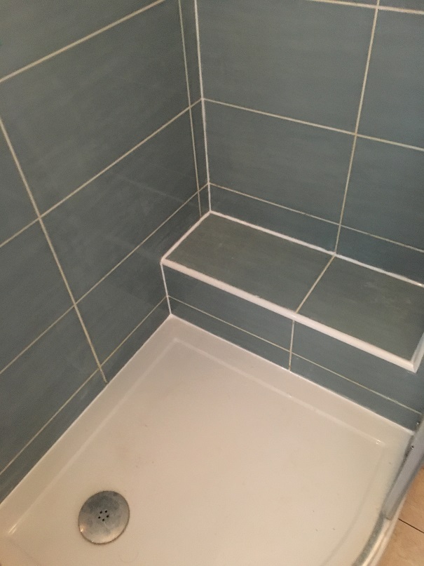 Mouldy Ceramic Tiled Shower Woodstock After Cleaning